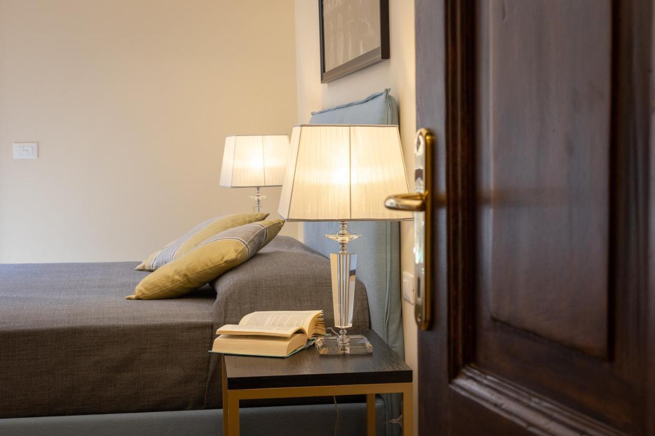 Spa Apartment Via Barberini Rzym Zewnętrze zdjęcie